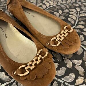 Brown suede ballet flats with gold chain & fringe detail